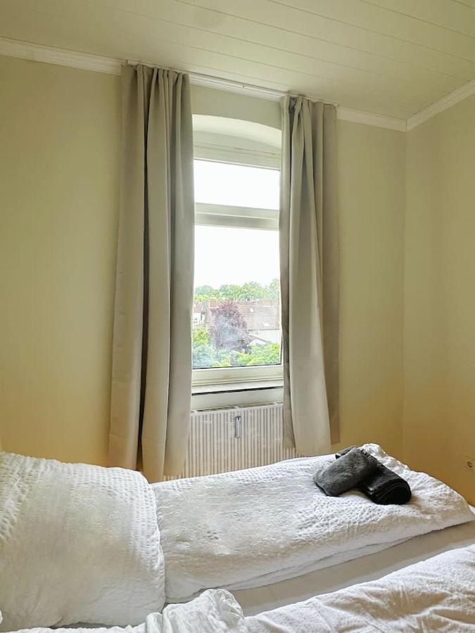 2 Schlafzimmer Waschenspuelmaschine Duisburg Zewnętrze zdjęcie