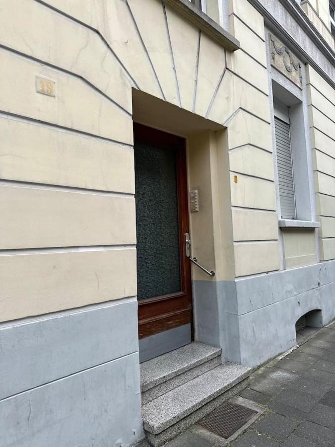 2 Schlafzimmer Waschenspuelmaschine Duisburg Zewnętrze zdjęcie